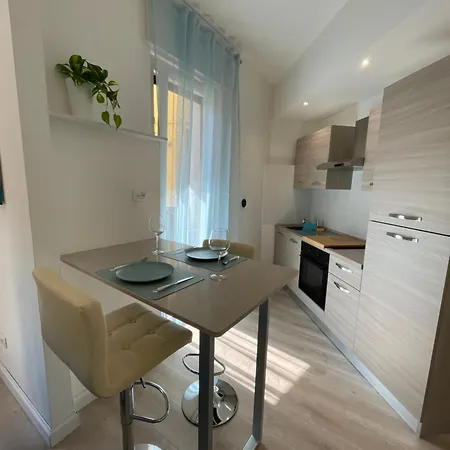 Elegant Boutique Via Nizza * Acqui Terme