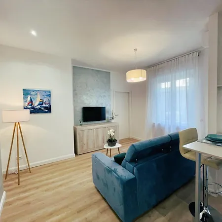 Elegant Boutique Via Nizza Apartmán *